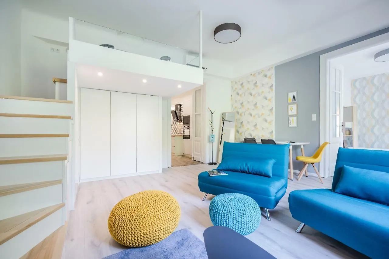 Bpr Color Fusion Home With A/C Budapest Apartment