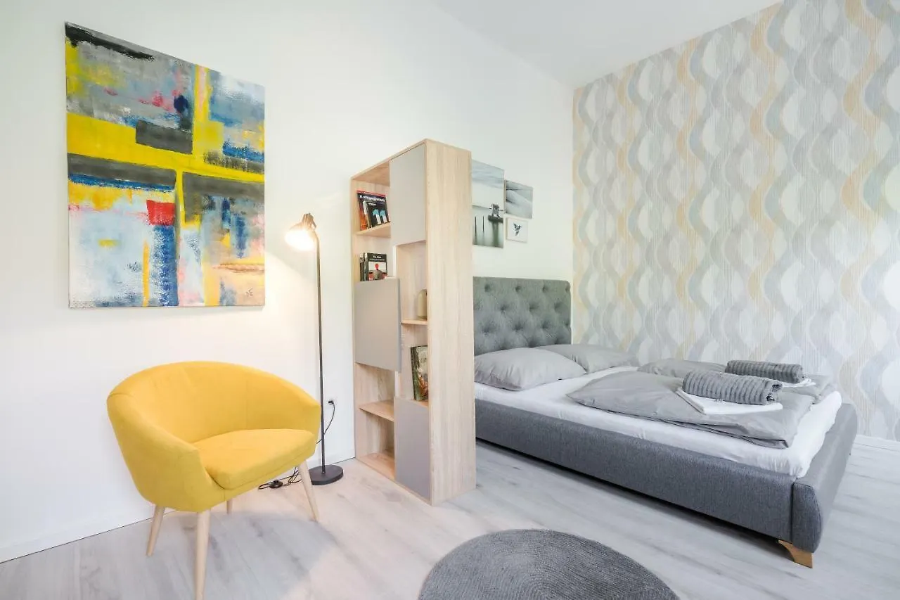 Bpr Color Fusion Home With A/C Budapest 0*,